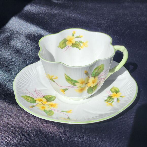 Primrose Pattern Tea Cup Dainty Shape Shelley Bone China Spring Flowers February - Picture 5 of 10